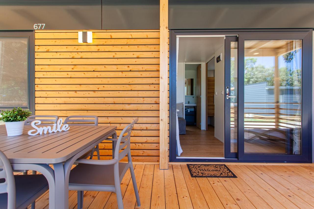 Mobile Homes Lopari เนเรซีน ภายนอก รูปภาพ