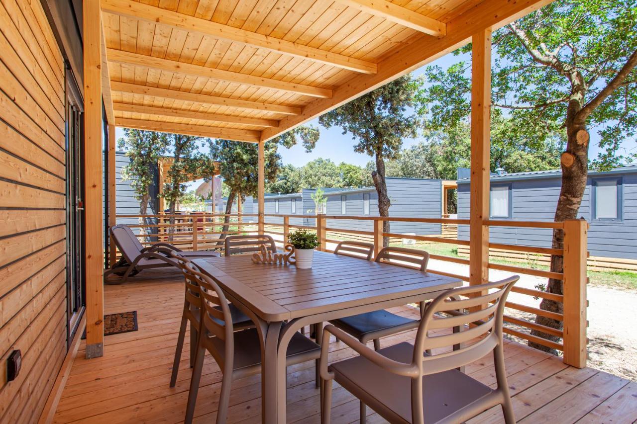 Mobile Homes Lopari เนเรซีน ภายนอก รูปภาพ