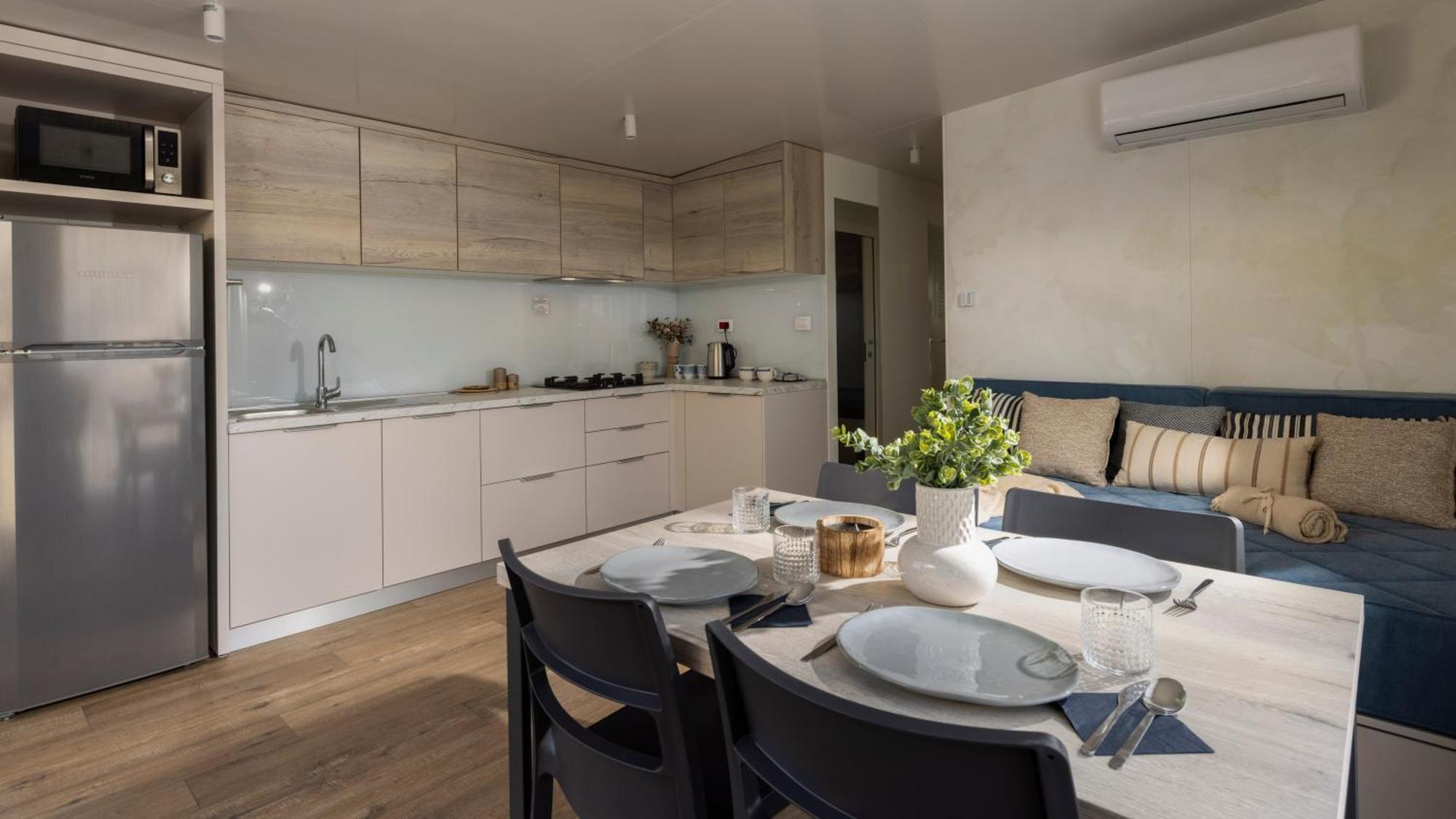 Mobile Homes Lopari เนเรซีน ภายนอก รูปภาพ