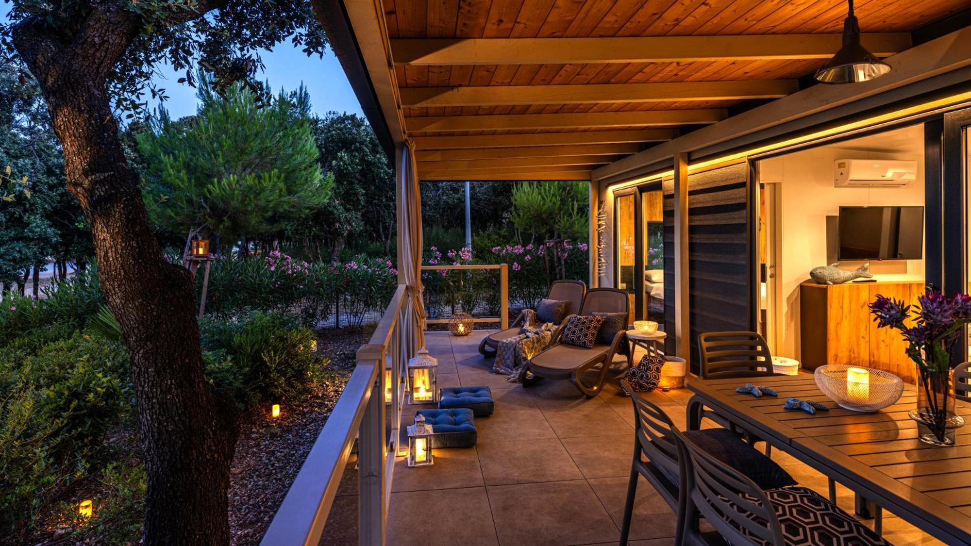 Mobile Homes Lopari เนเรซีน ภายนอก รูปภาพ