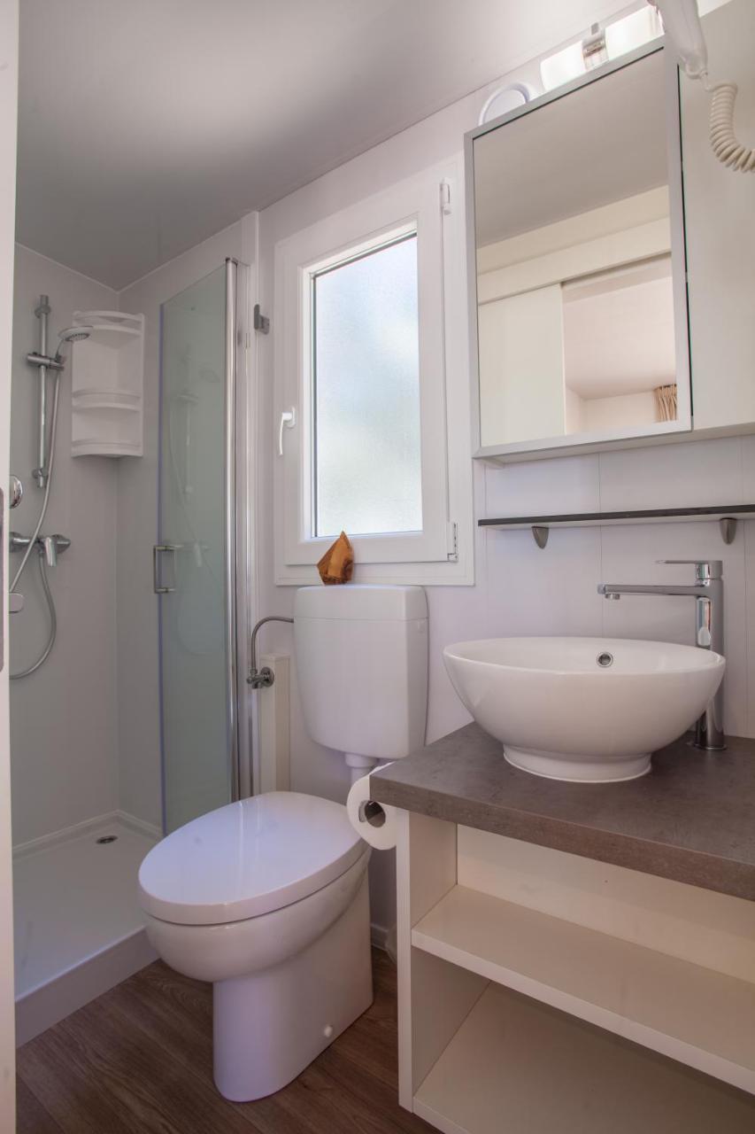 Mobile Homes Lopari เนเรซีน ภายนอก รูปภาพ